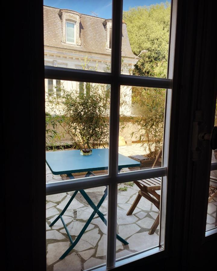 La Maison Aux Murs Anciens Et Ses Chambres Тарб Екстериор снимка